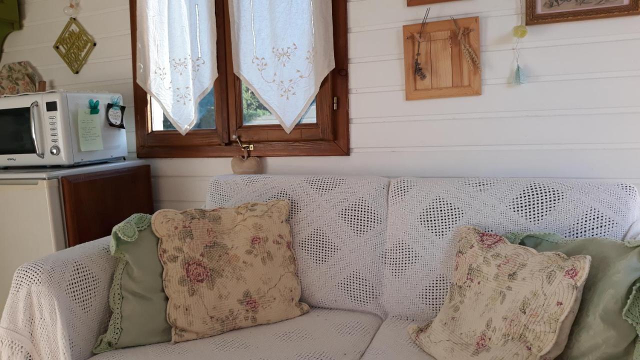 Roulotte Fleur Des Champs Villa Sigalens Kültér fotó